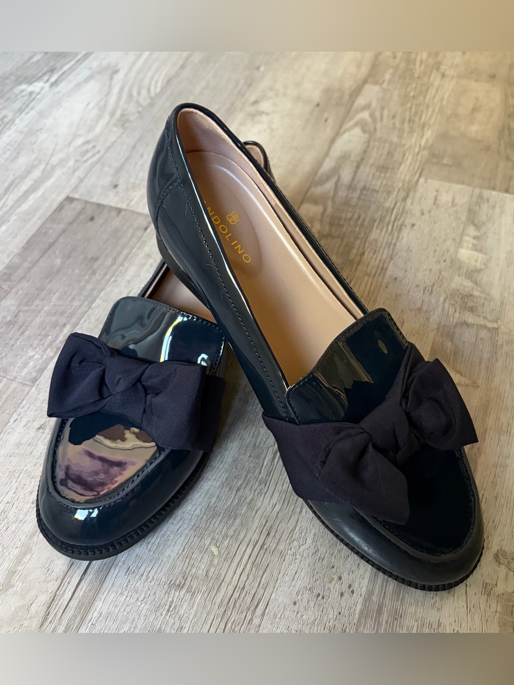 Bandolino Lindio Bow Loafer - Patent Navy 
6 1/2W